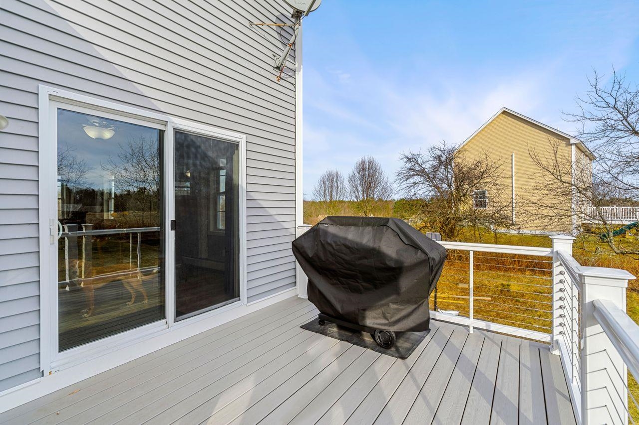 Epping, New Hampshire, 03042, United States, 3 Bedrooms Bedrooms, ,2 BathroomsBathrooms,Residential,For Sale,1862323