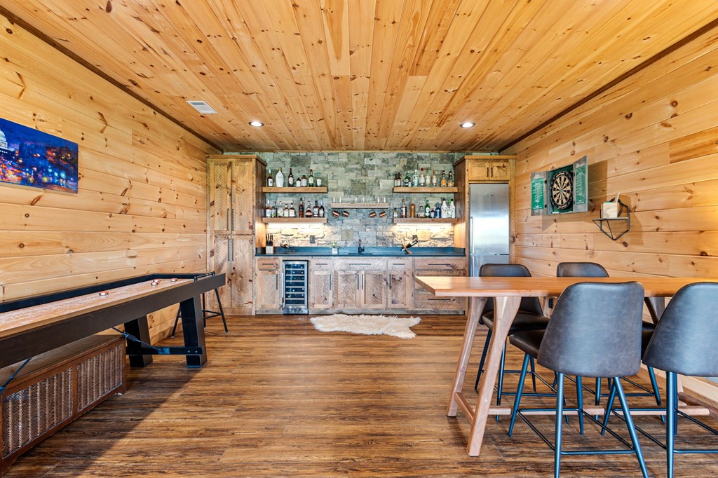 Morganton, Georgia, 30560, United States, 3 Bedrooms Bedrooms, ,3 BathroomsBathrooms,Residential,For Sale,1983802