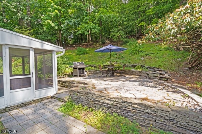 Sparta Twp., New Jersey, 07871, United States, 3 Bedrooms Bedrooms, ,2 BathroomsBathrooms,Residential,For Sale,1910998