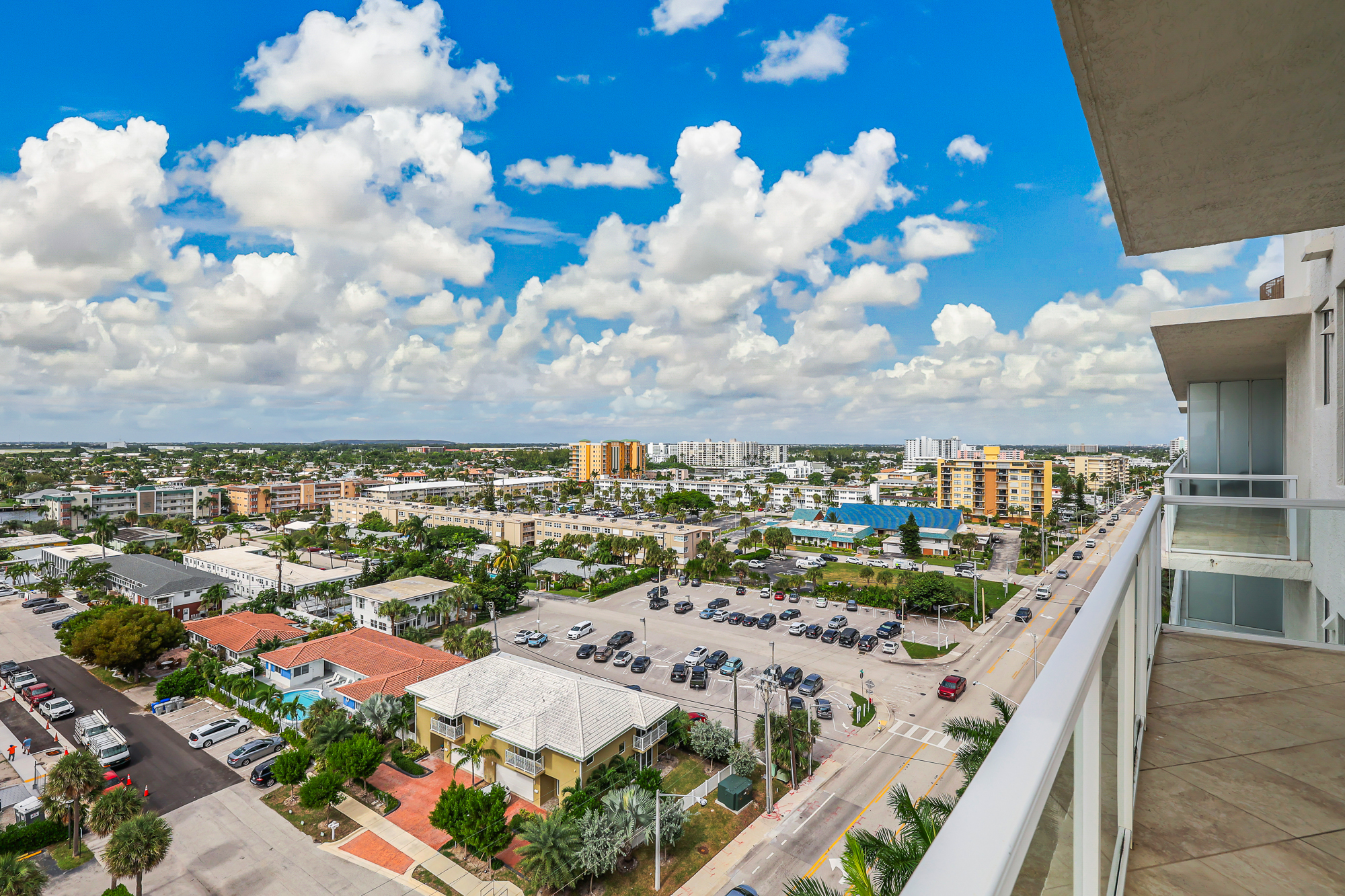  704 N Ocean Blvd, Pompano Beach, FL, 33062 - 物件實景