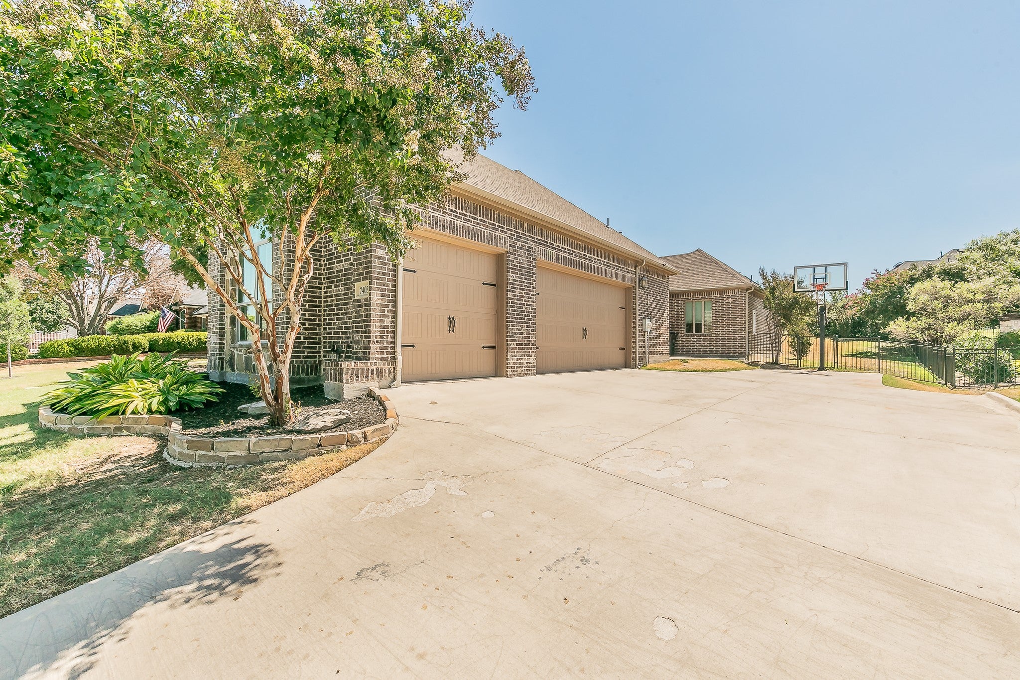 Fort Worth, Texas, 76179, United States, 5 Bedrooms Bedrooms, ,3 BathroomsBathrooms,Residential,For Sale,1980950