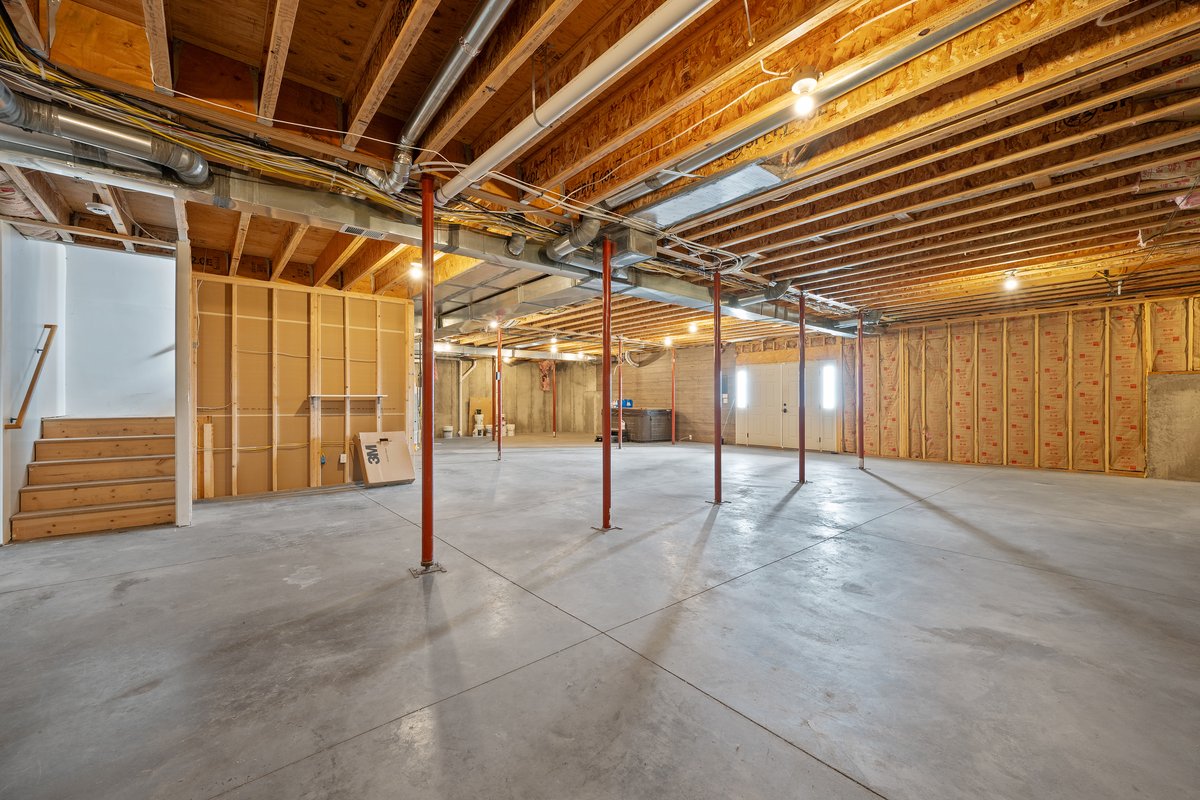 Carpenter, Wyoming, 82054, United States, 4 Bedrooms Bedrooms, ,3 BathroomsBathrooms,Residential,For Sale,1985736