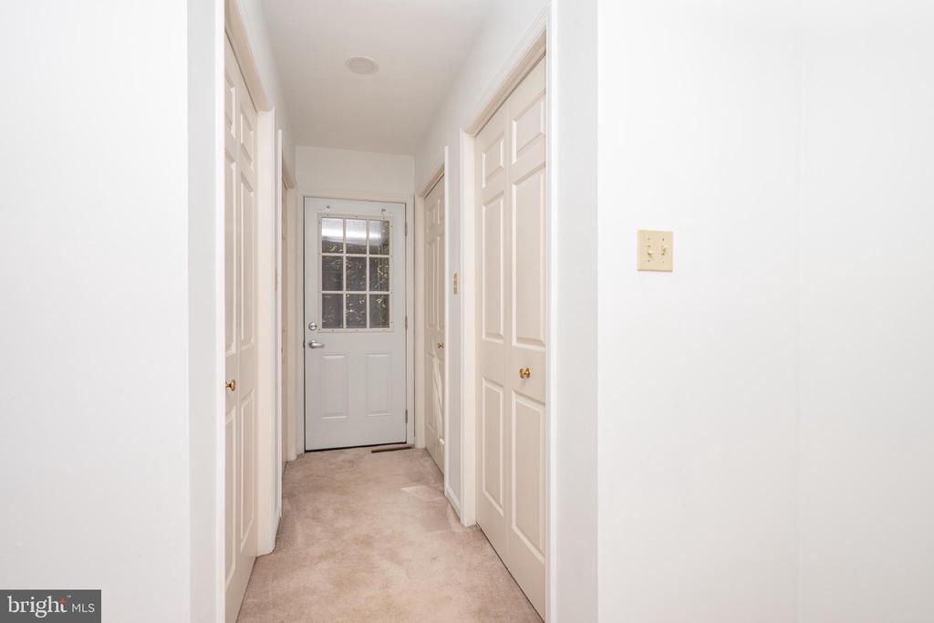 Reading, Pennsylvania, 19607, United States, 4 Bedrooms Bedrooms, ,4 BathroomsBathrooms,Residential,For Sale,1951295