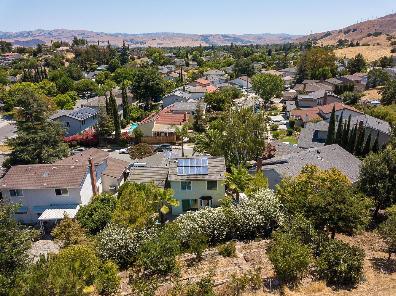 San Jose - Blossom Valley, California, 95123, United States, 4 Bedrooms Bedrooms, ,2 BathroomsBathrooms,Residential,For Sale,1732910