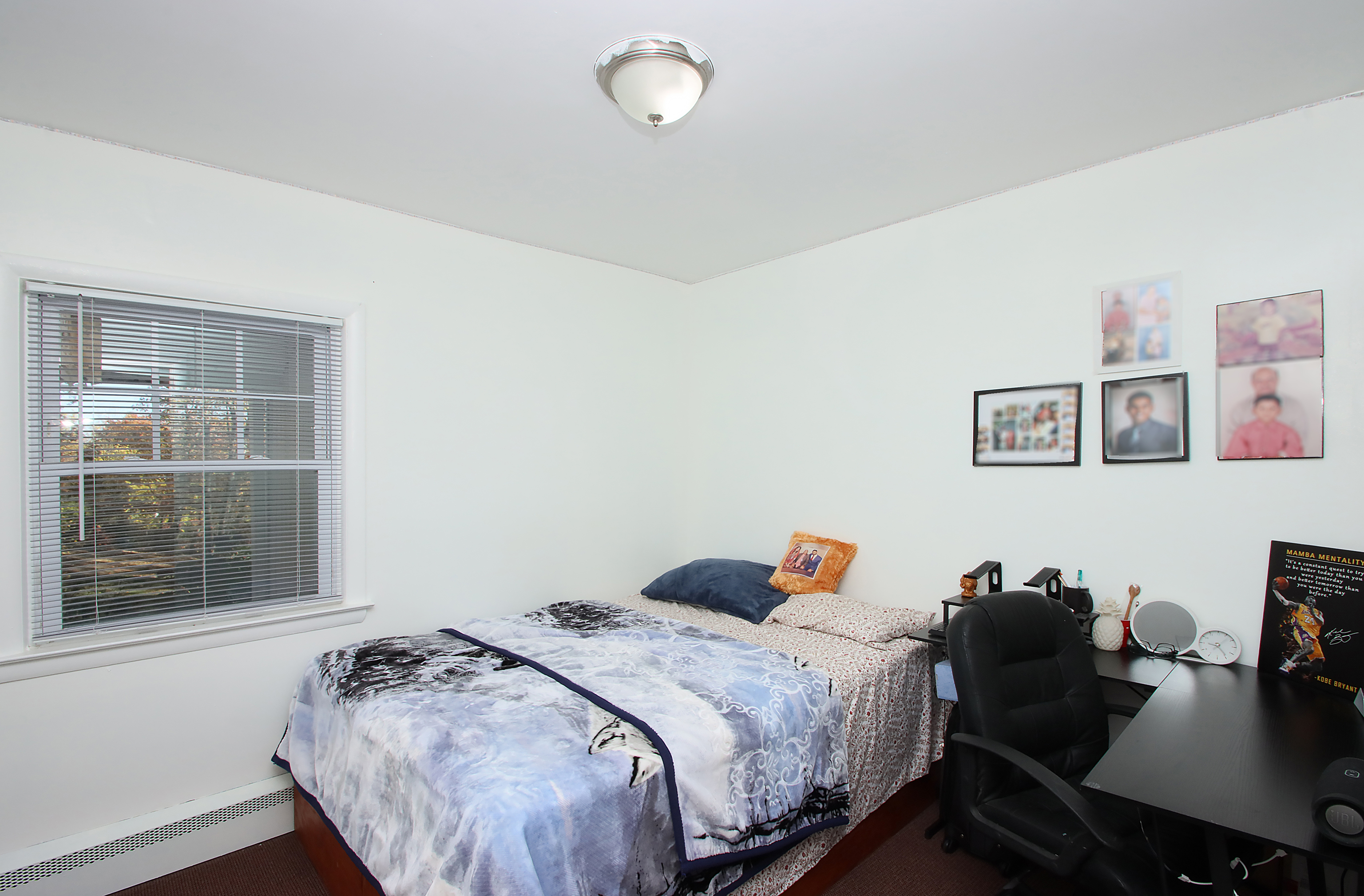 North Haven, Connecticut, 06473, United States, 3 Bedrooms Bedrooms, ,2 BathroomsBathrooms,Residential,For Sale,1989053