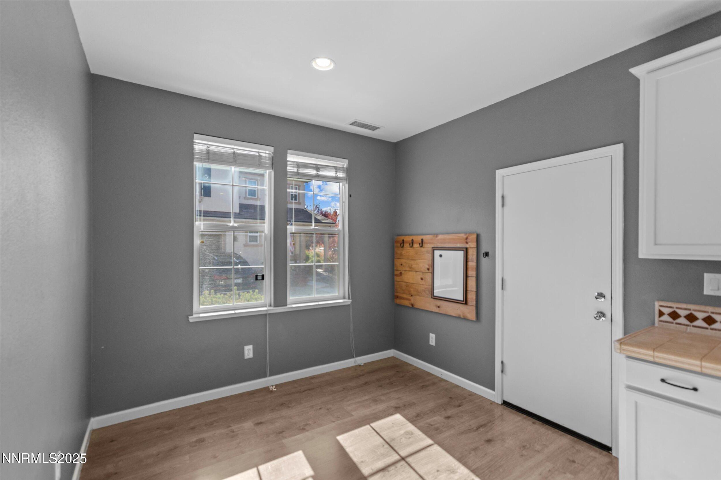 Sparks, Nevada, 89436, United States, 3 Bedrooms Bedrooms, ,3 BathroomsBathrooms,Residential,For Sale,1988123