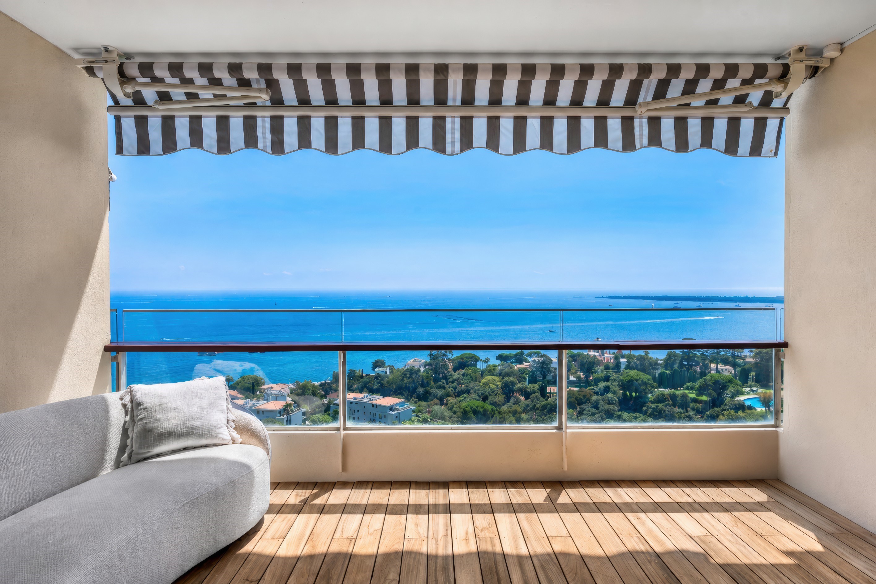 2-bedroom apartment with panoramic sea views and terrace - Cannes Hills - 物件實景