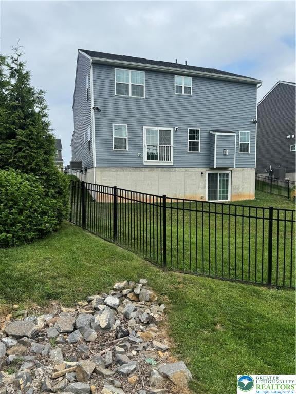 North Catasauqua Bor, Pennsylvania, 18032, United States, 4 Bedrooms Bedrooms, ,4 BathroomsBathrooms,Residential,For Sale,1896306