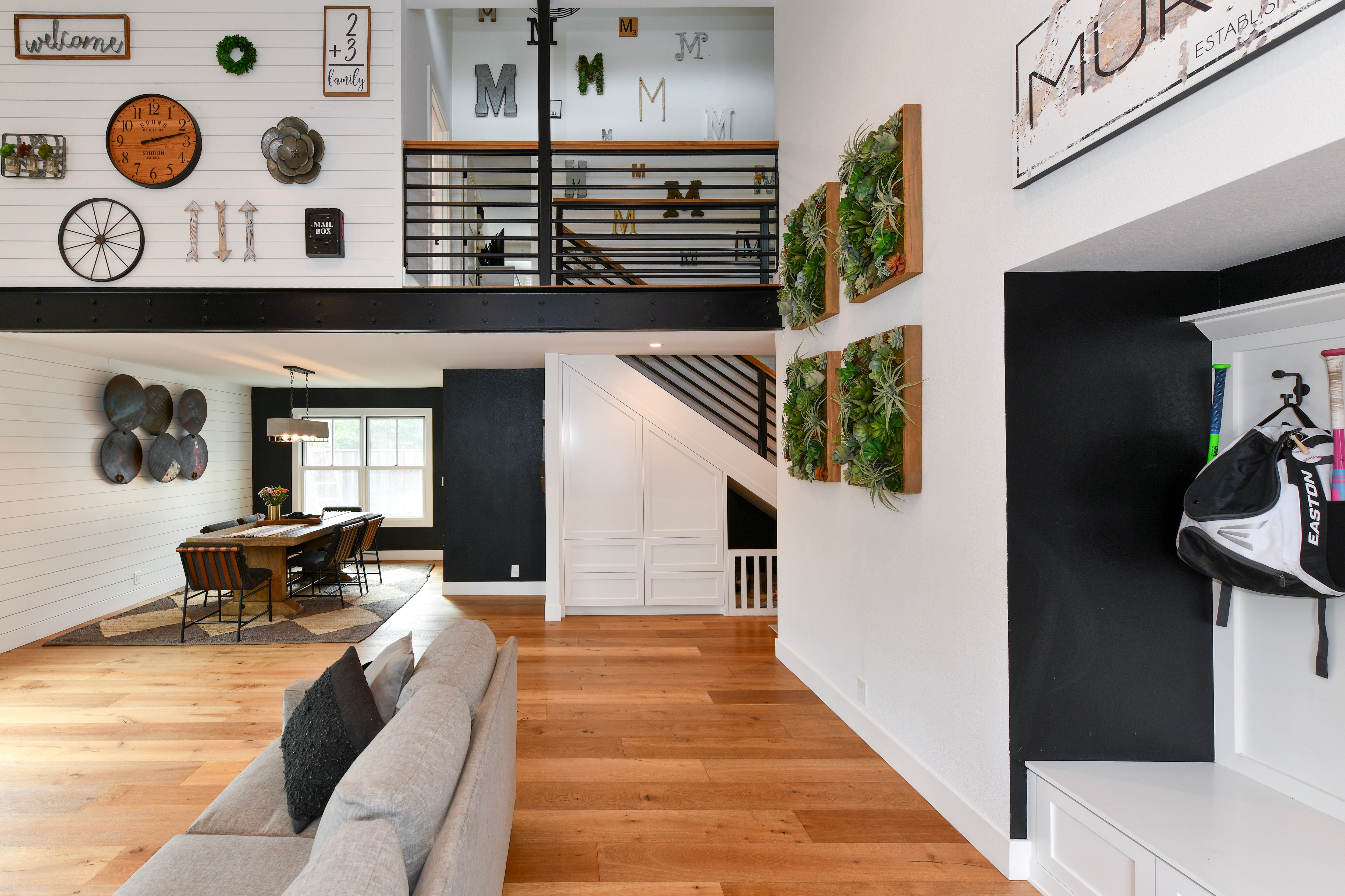  Modern Farm-Style Browns Valley Home - 物件實景