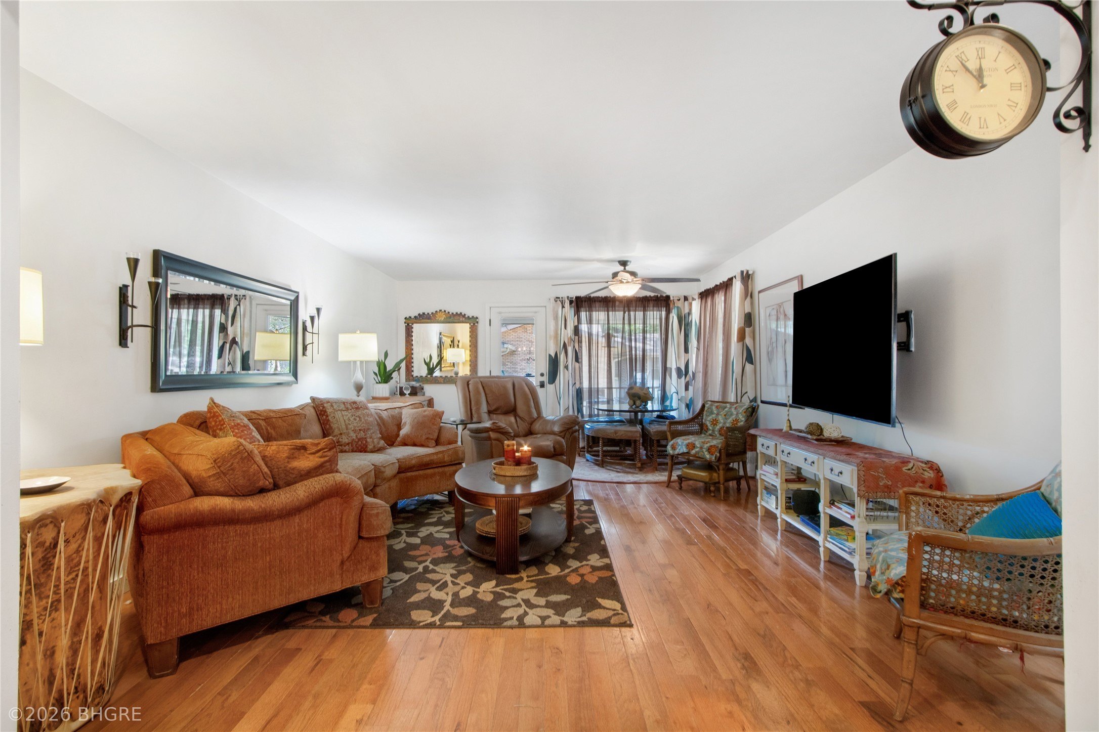 73rd St, Windsor Heights, IA 50324 #1
