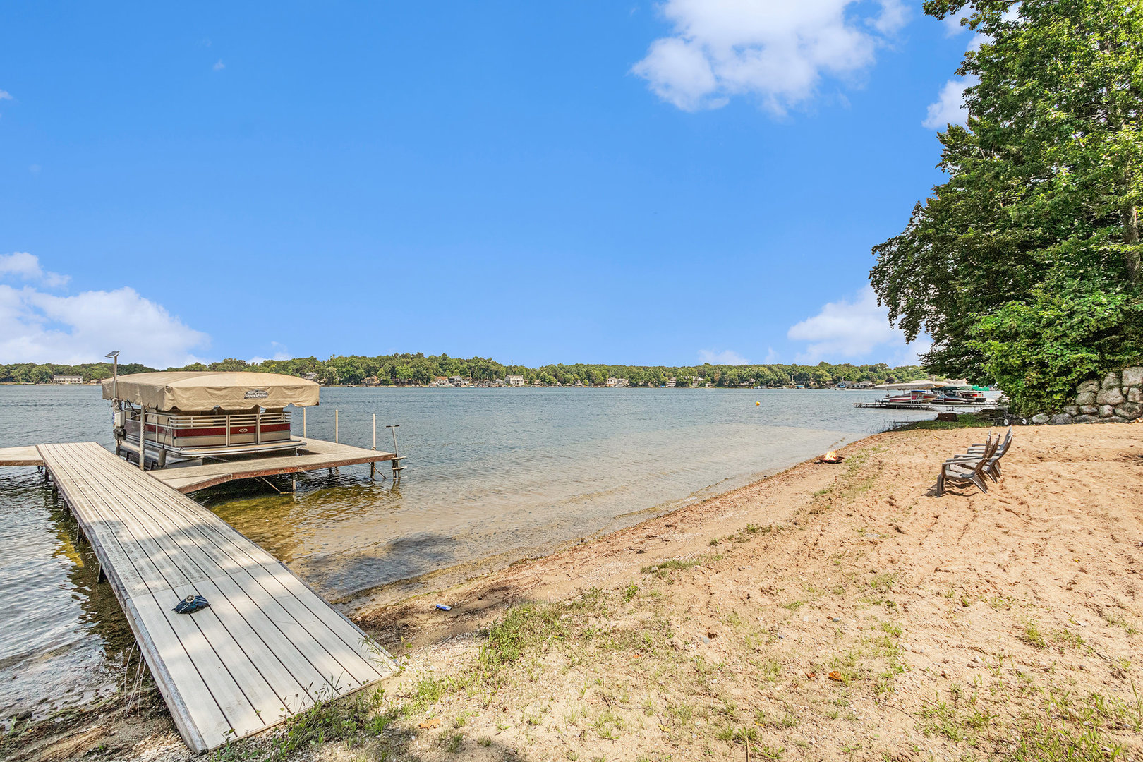 Dowagiac, Michigan, 49047, United States, 4 Bedrooms Bedrooms, ,5 BathroomsBathrooms,Residential,For Sale,1974252