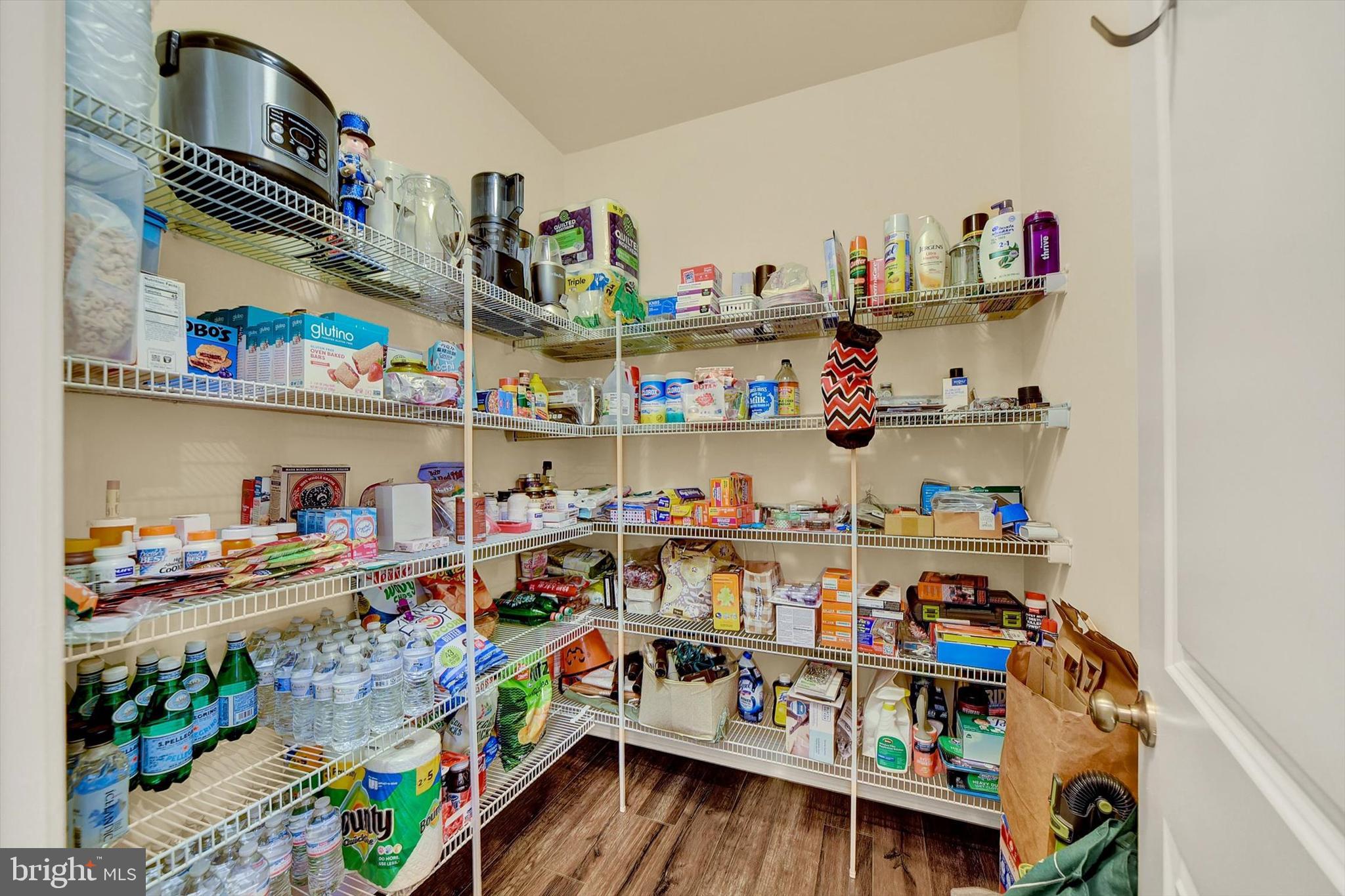 Pasadena, Maryland, 21122, United States, 3 Bedrooms Bedrooms, ,3 BathroomsBathrooms,Residential,For Sale,1982348