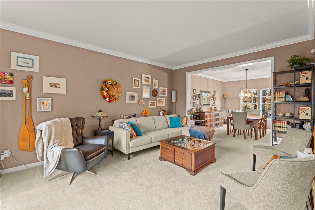 Venetia, Pennsylvania, 15367, United States, 4 Bedrooms Bedrooms, ,3 BathroomsBathrooms,Residential,For Sale,2008848