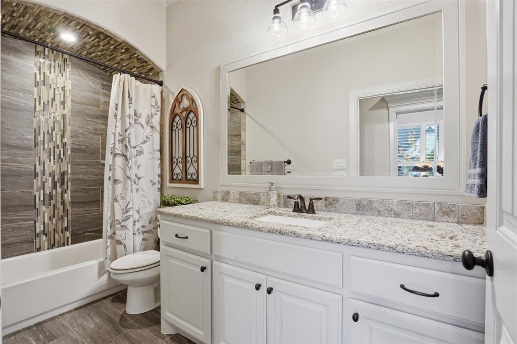 Granbury, Texas, 76048, United States, 4 Bedrooms Bedrooms, ,3 BathroomsBathrooms,Residential,For Sale,2001817