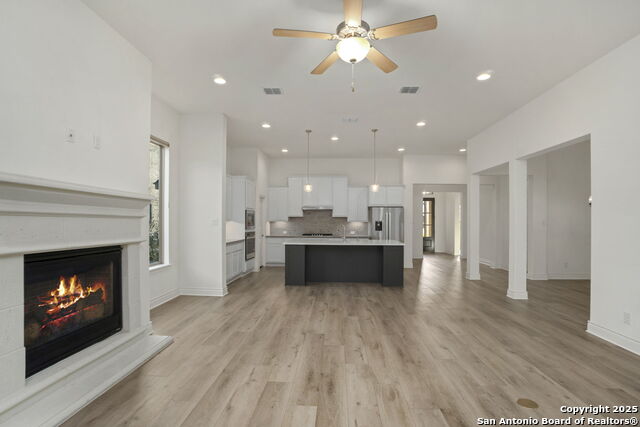 Boerne, Texas, 78006, United States, 4 Bedrooms Bedrooms, ,3 BathroomsBathrooms,Residential,For Sale,1848970