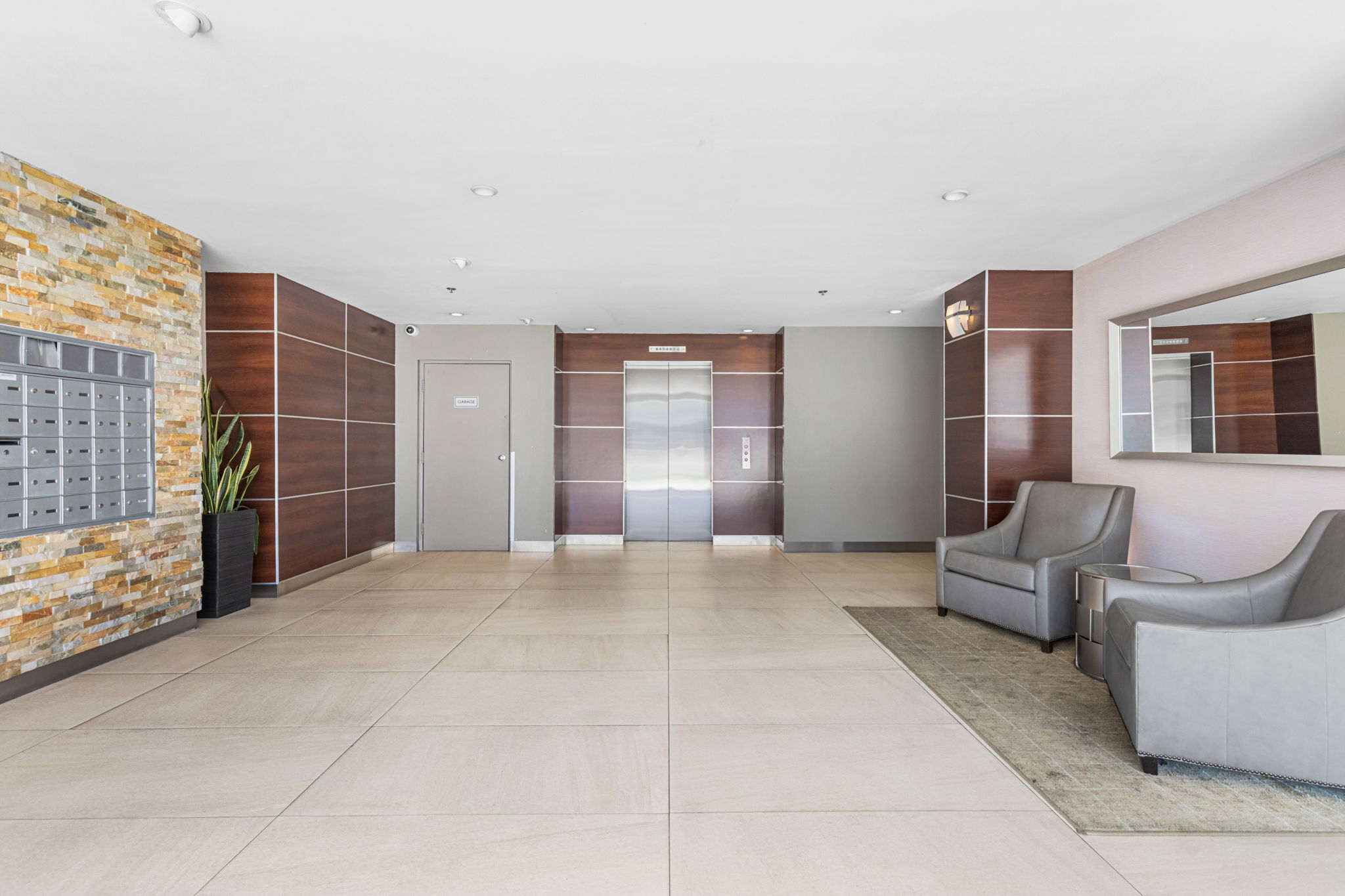  1617 S Beverly Glen Blvd - 物件實景