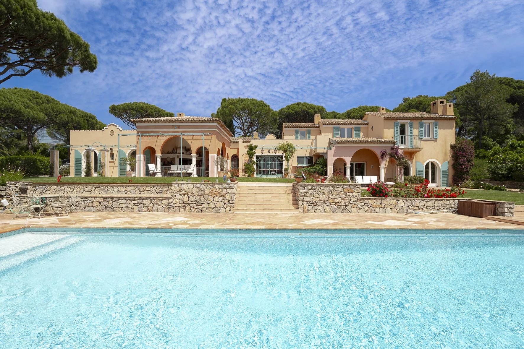 Saint-Tropez, Provence-Alpes-Côte d’Azur, 83990, FR, 6 Bedrooms Bedrooms, ,10 BathroomsBathrooms,Residential,For Sale,1656229