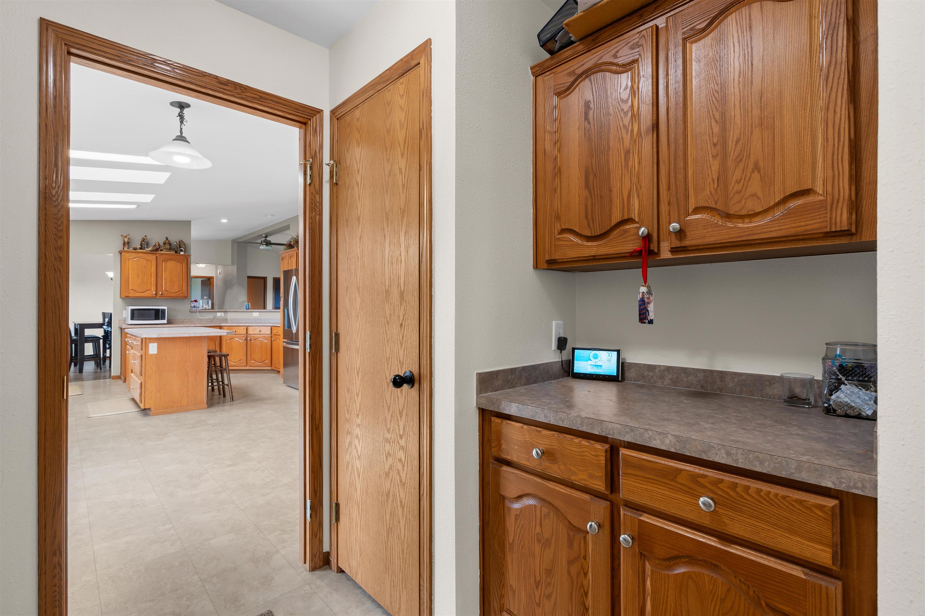De Pere, Wisconsin, 54115-9006, United States, 4 Bedrooms Bedrooms, ,3 BathroomsBathrooms,Residential,For Sale,2048698