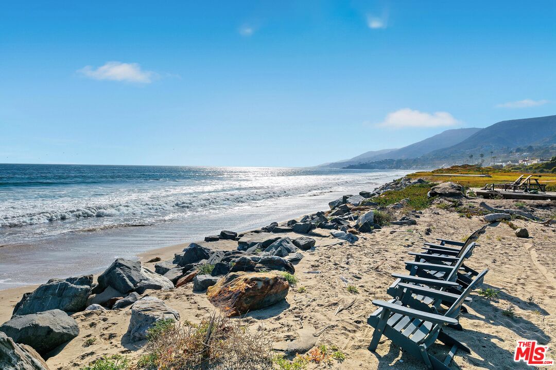 Malibu, California, 90265, United States, 4 Bedrooms Bedrooms, ,4 BathroomsBathrooms,Residential,For Sale,1840661
