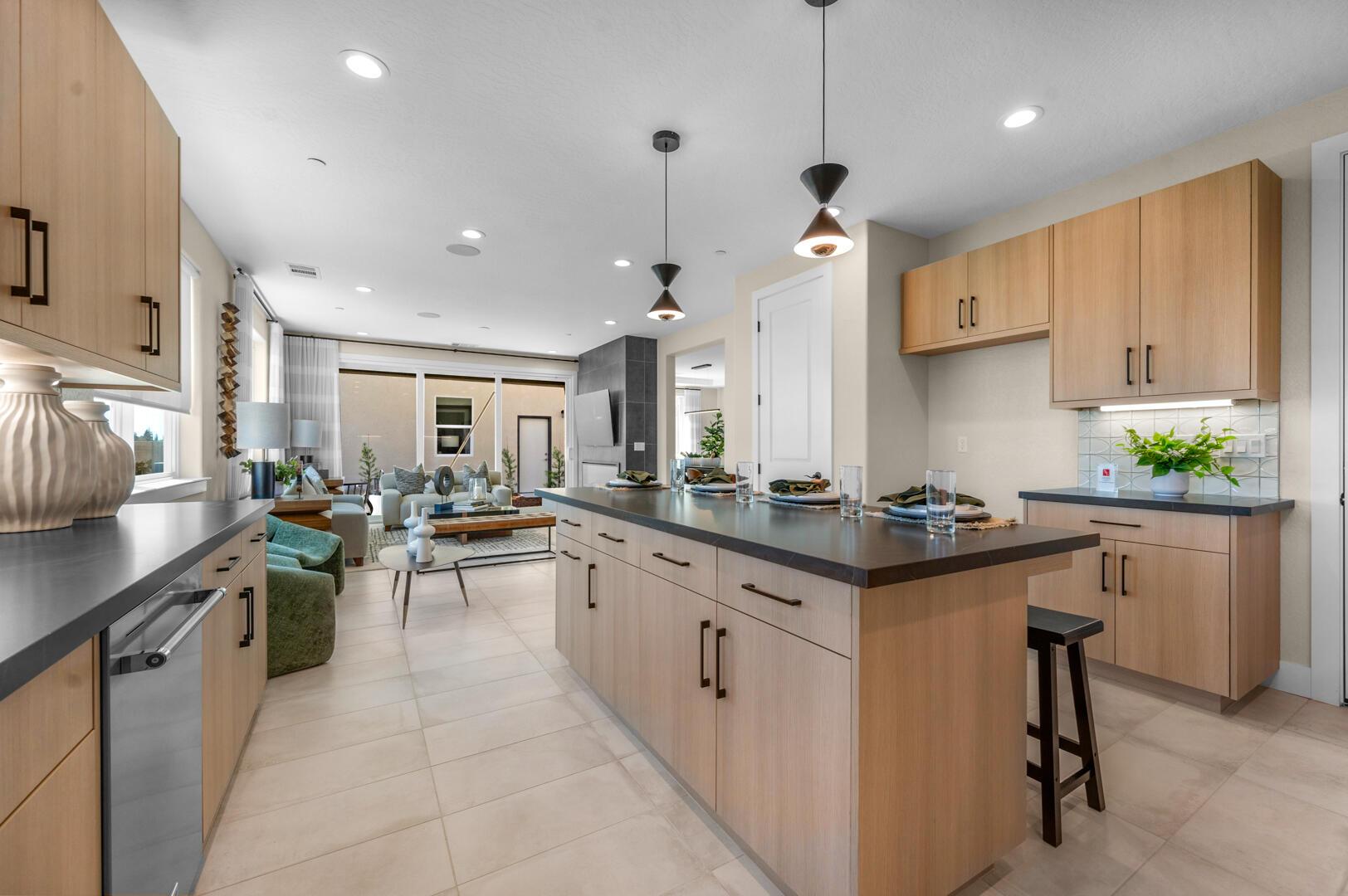 Tulare, California, 93274, United States, 3 Bedrooms Bedrooms, ,3 BathroomsBathrooms,Residential,For Sale,1860866