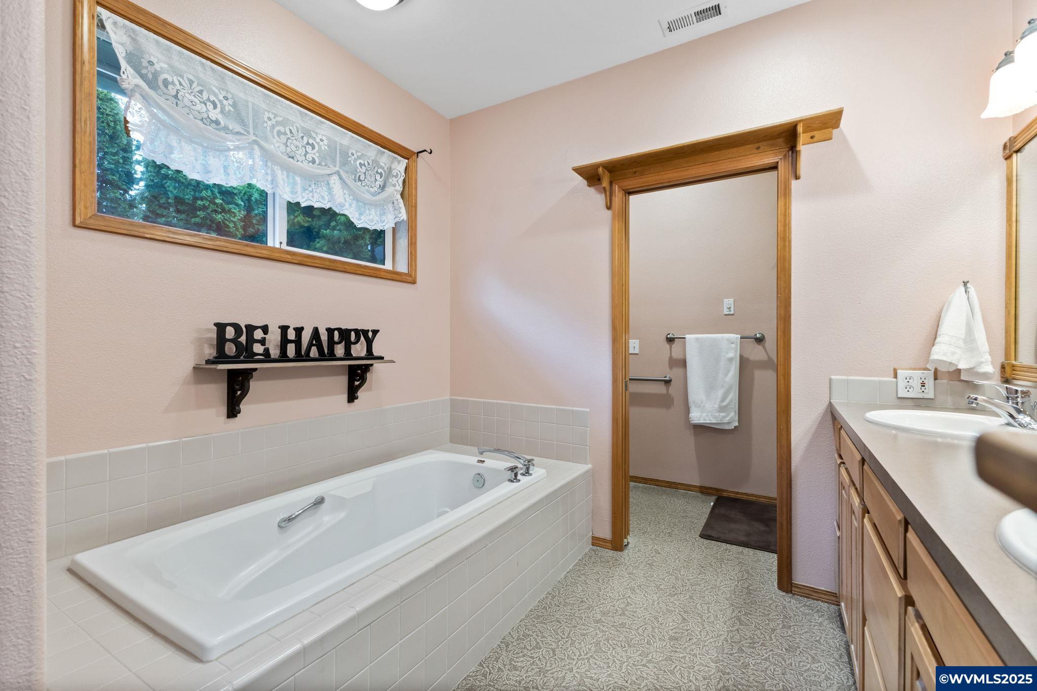 Salem, Oregon, 97302, United States, 5 Bedrooms Bedrooms, ,3 BathroomsBathrooms,Residential,For Sale,1784900
