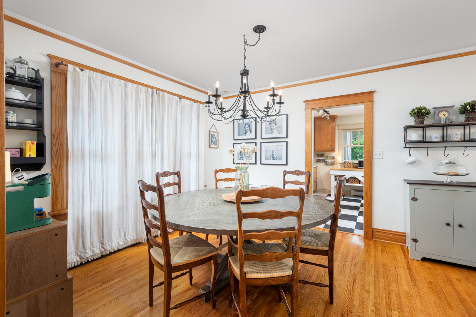 Naperville, Illinois, 60540, United States, 4 Bedrooms Bedrooms, ,4 BathroomsBathrooms,Residential,For Sale,1926208