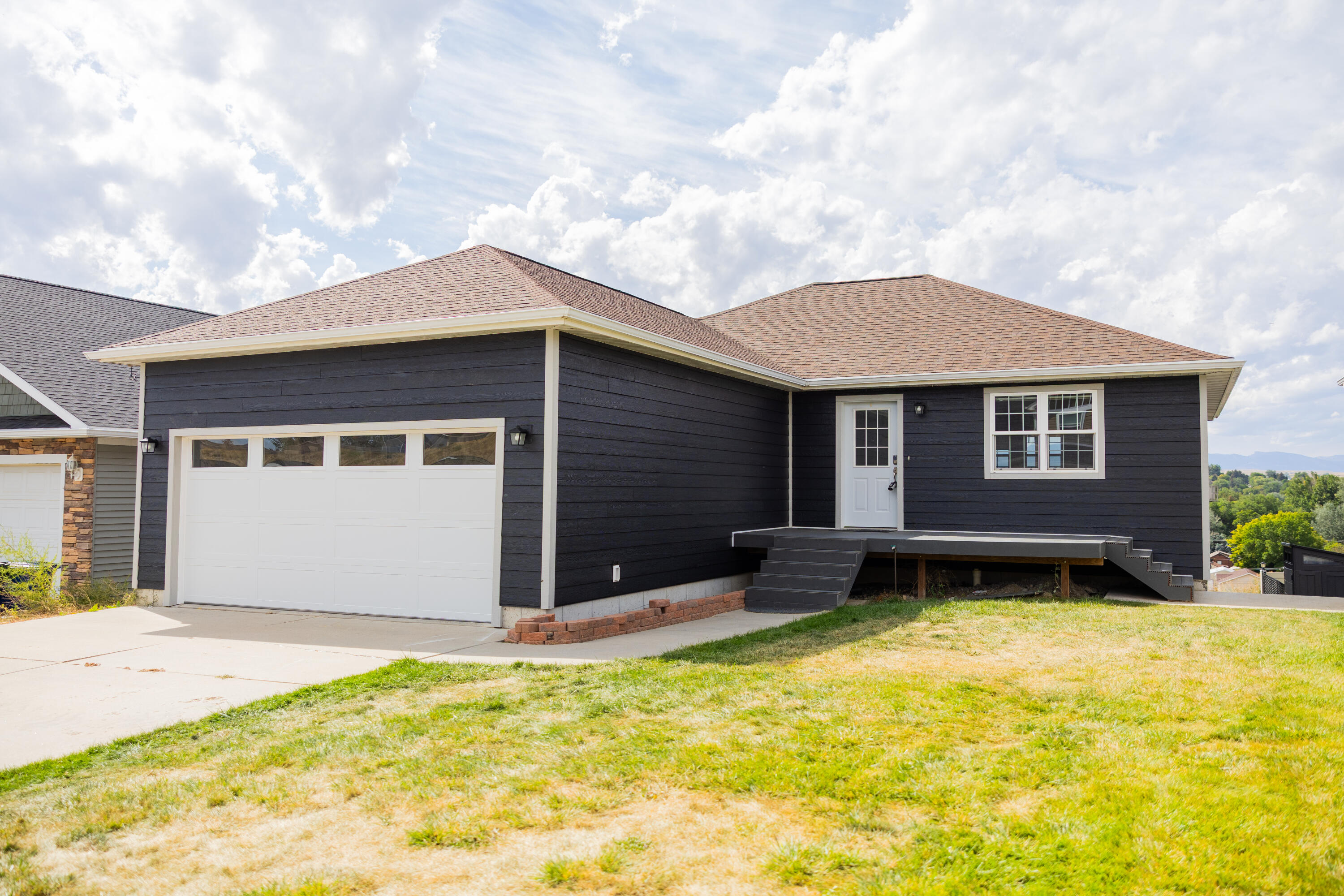 Sheridan, Wyoming, 82801, United States, 3 Bedrooms Bedrooms, ,3 BathroomsBathrooms,Residential,For Sale,1885814