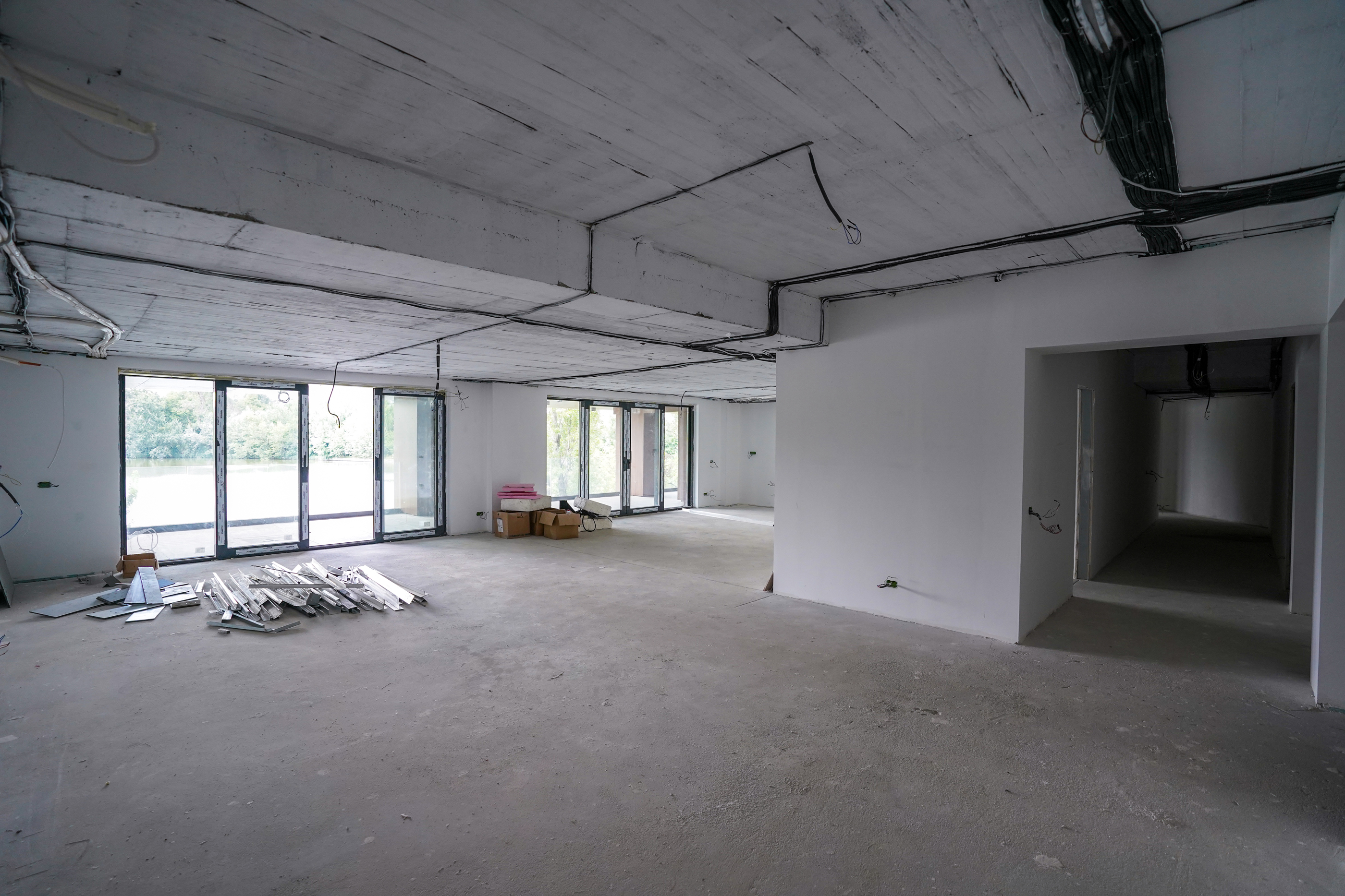  Seven-Room Waterfront Apartment Directly at Lake Level on Lake Floreasca - 物件實景