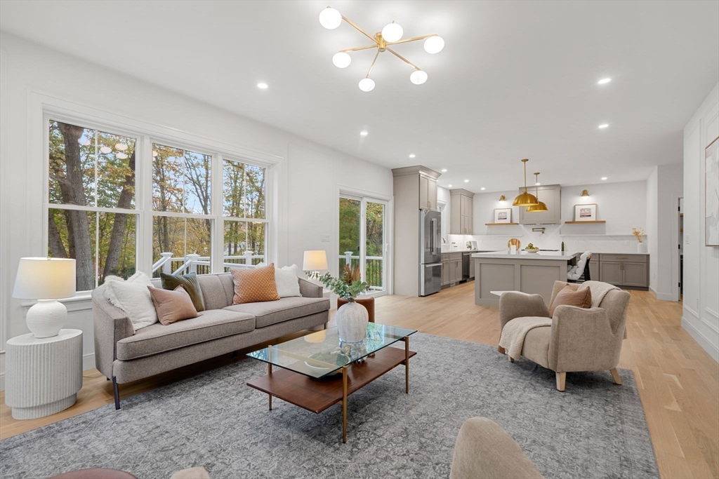 Reading, Massachusetts, 01867, United States, 4 Bedrooms Bedrooms, ,5 BathroomsBathrooms,Residential,For Sale,1988316