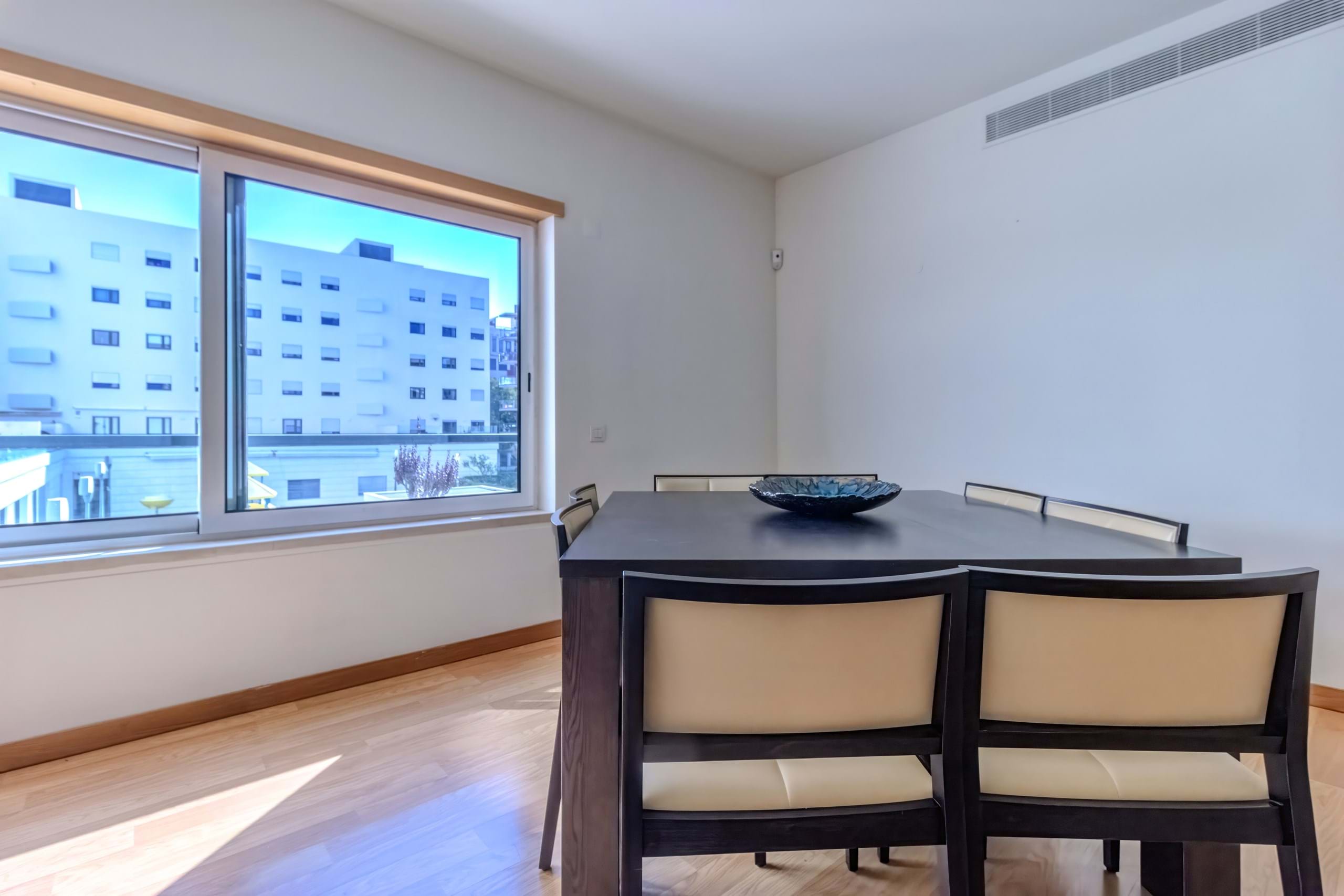 Lisboa, Lisbon, 1990-296, PT, 3 Bedrooms Bedrooms, ,3 BathroomsBathrooms,Residential,For Sale,1699182