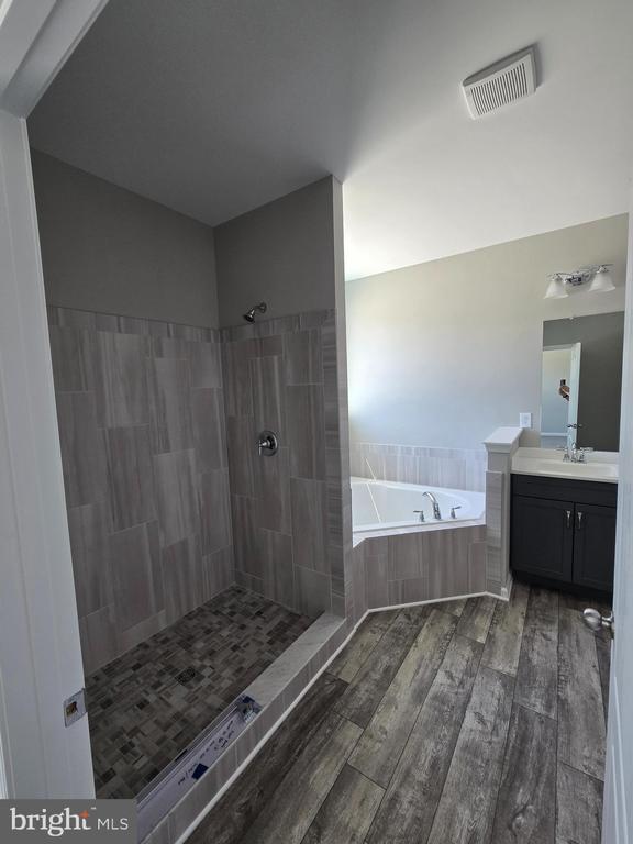 GEORGETOWN, Delaware, 19947, United States, 3 Bedrooms Bedrooms, ,3 BathroomsBathrooms,Residential,For Sale,1916108