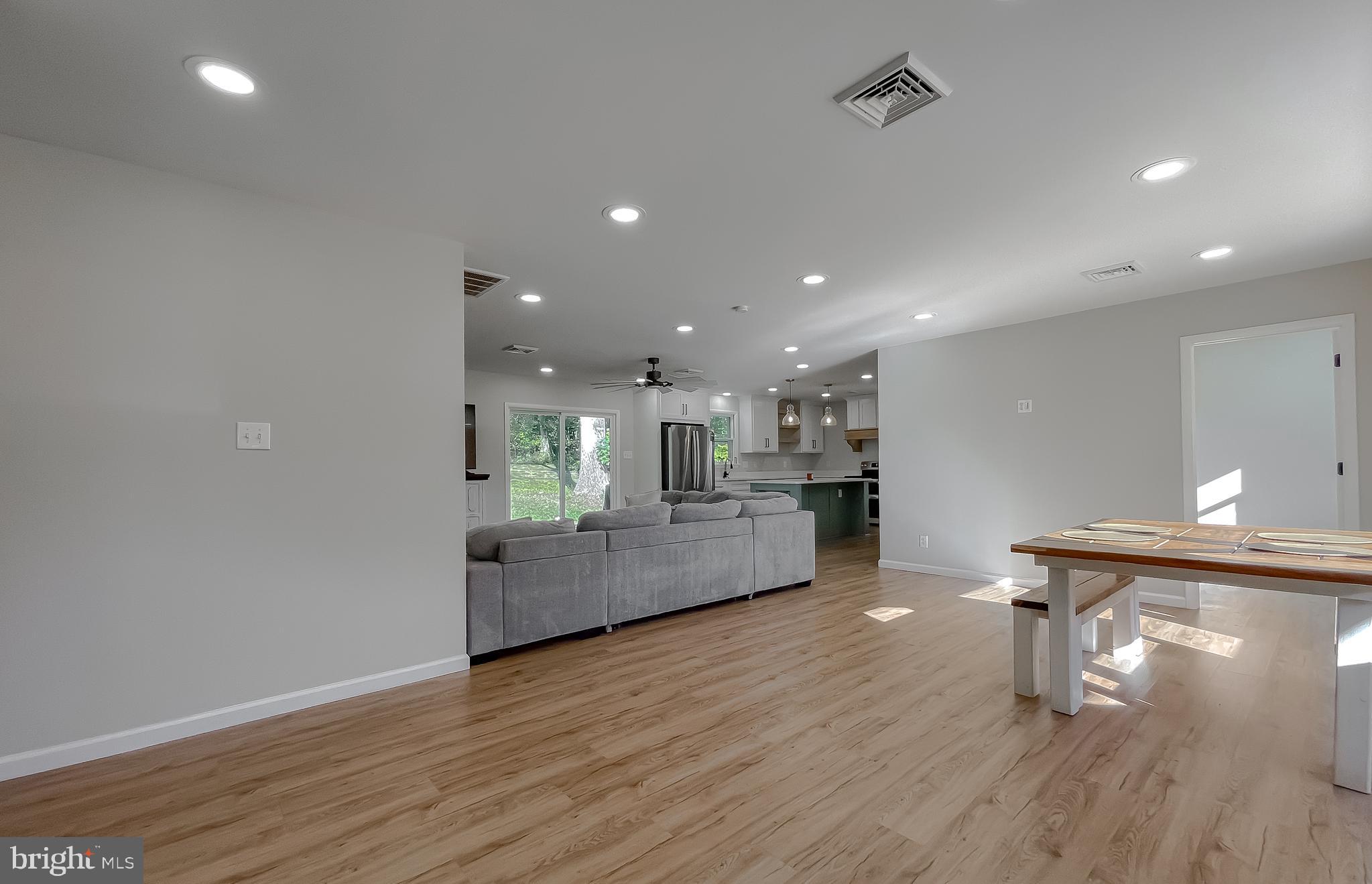 Hollywood, Maryland, 20636, United States, 3 Bedrooms Bedrooms, ,2 BathroomsBathrooms,Residential,For Sale,1978416