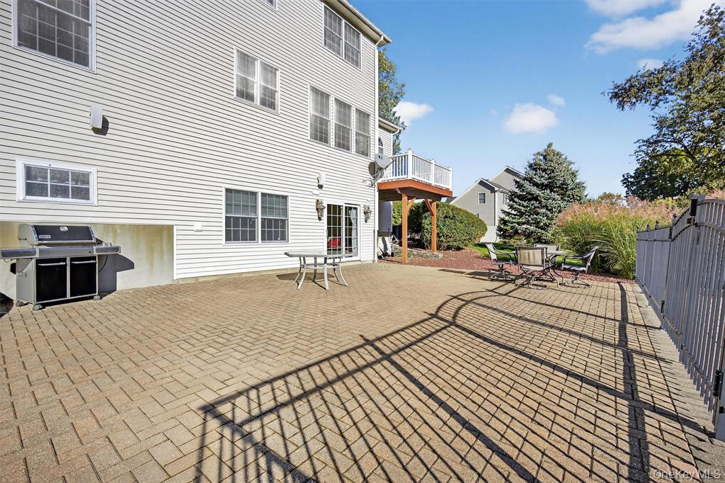 Hopewell Junction, New York, 12533, United States, 4 Bedrooms Bedrooms, ,3 BathroomsBathrooms,Residential,For Sale,1984445