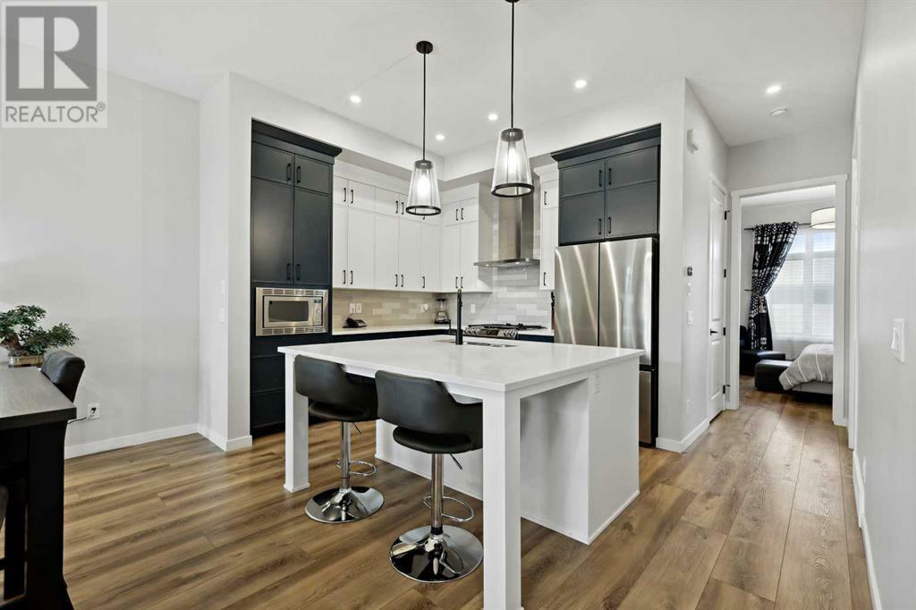 CALGARY, Alberta, T3M 2Z6, CA, 3 Bedrooms Bedrooms, ,2 BathroomsBathrooms,Residential,For Sale,1867473