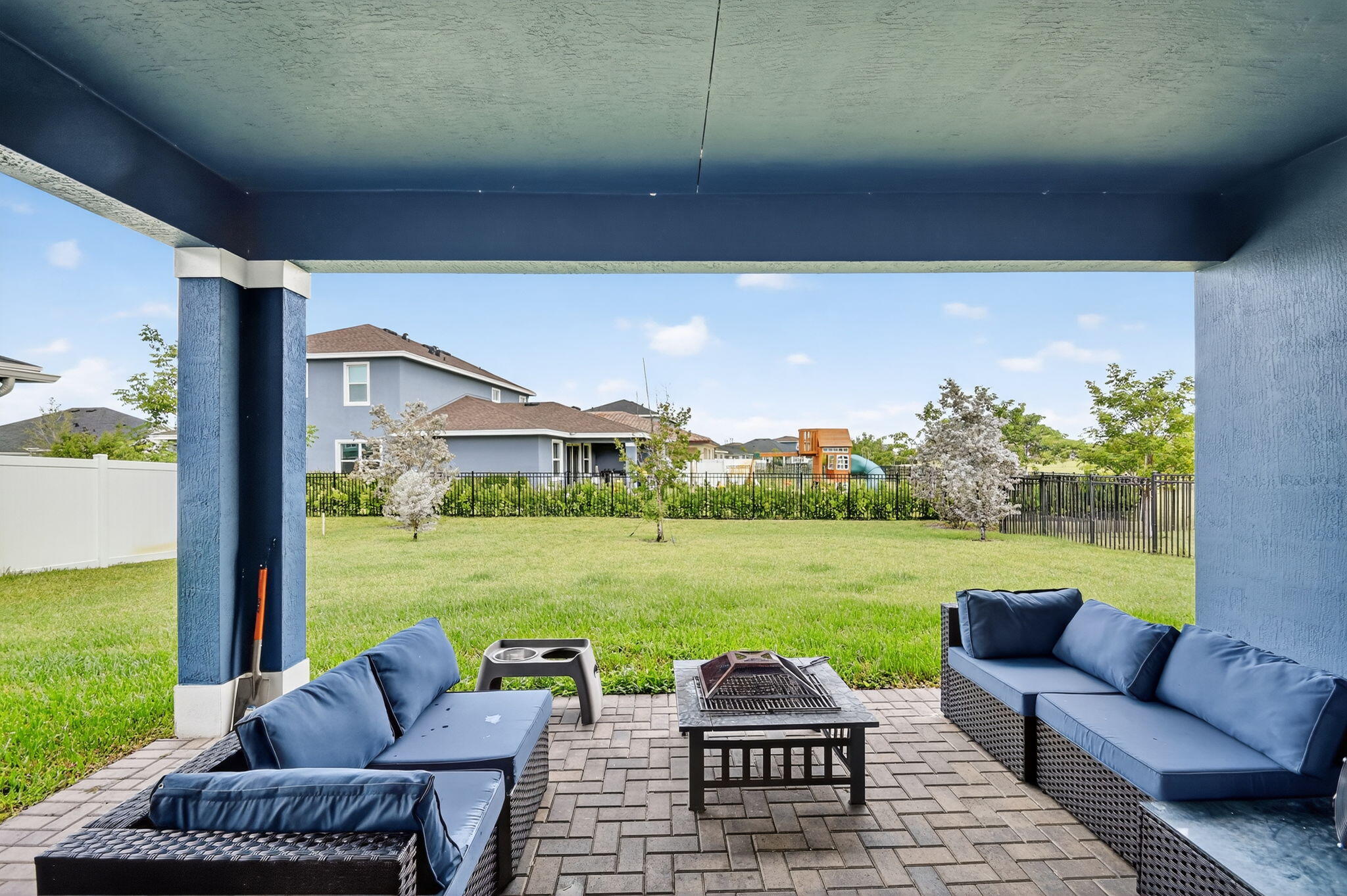 Loxahatchee, Florida, 33470, United States, 5 Bedrooms Bedrooms, ,4 BathroomsBathrooms,Residential,For Sale,1988065