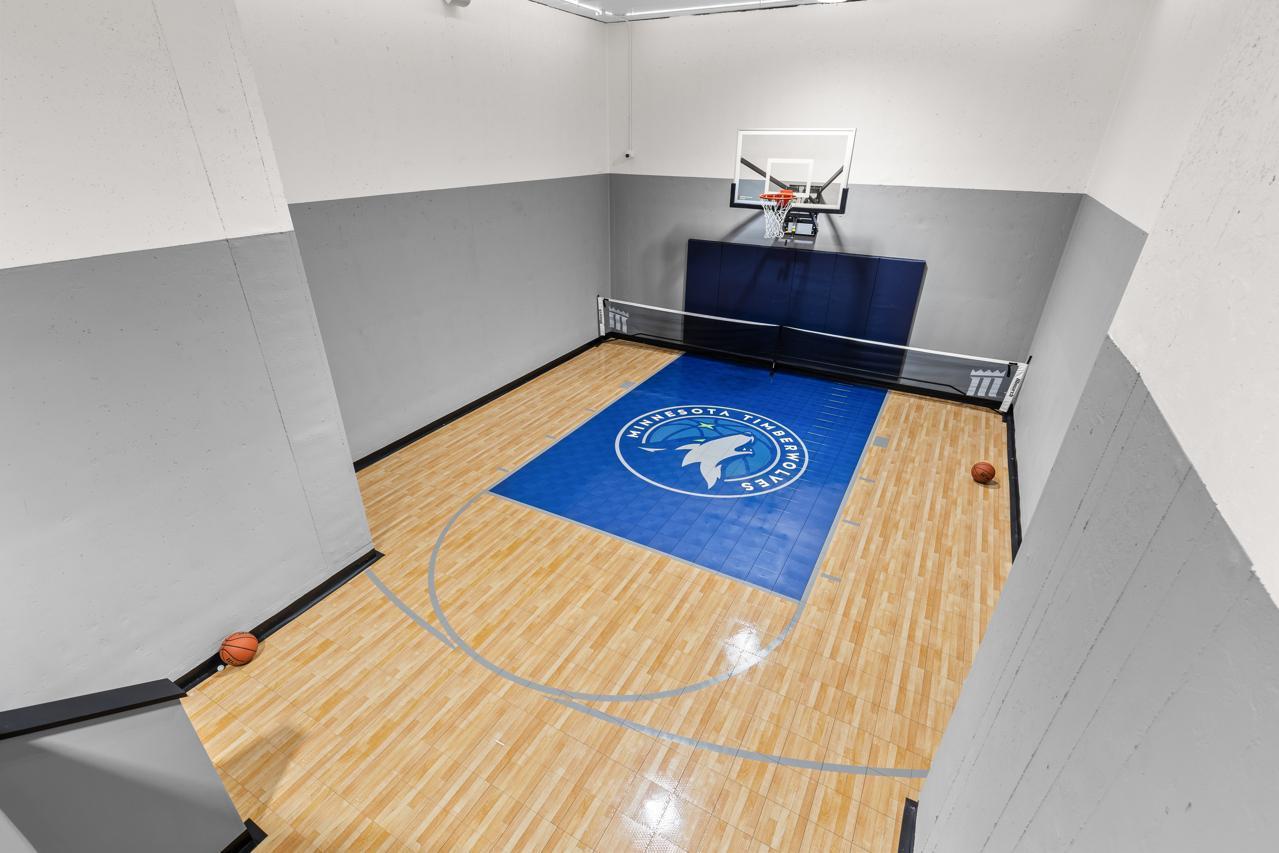 Orono, Minnesota, 55391, United States, 6 Bedrooms Bedrooms, ,3 BathroomsBathrooms,Residential,For Sale,2000639