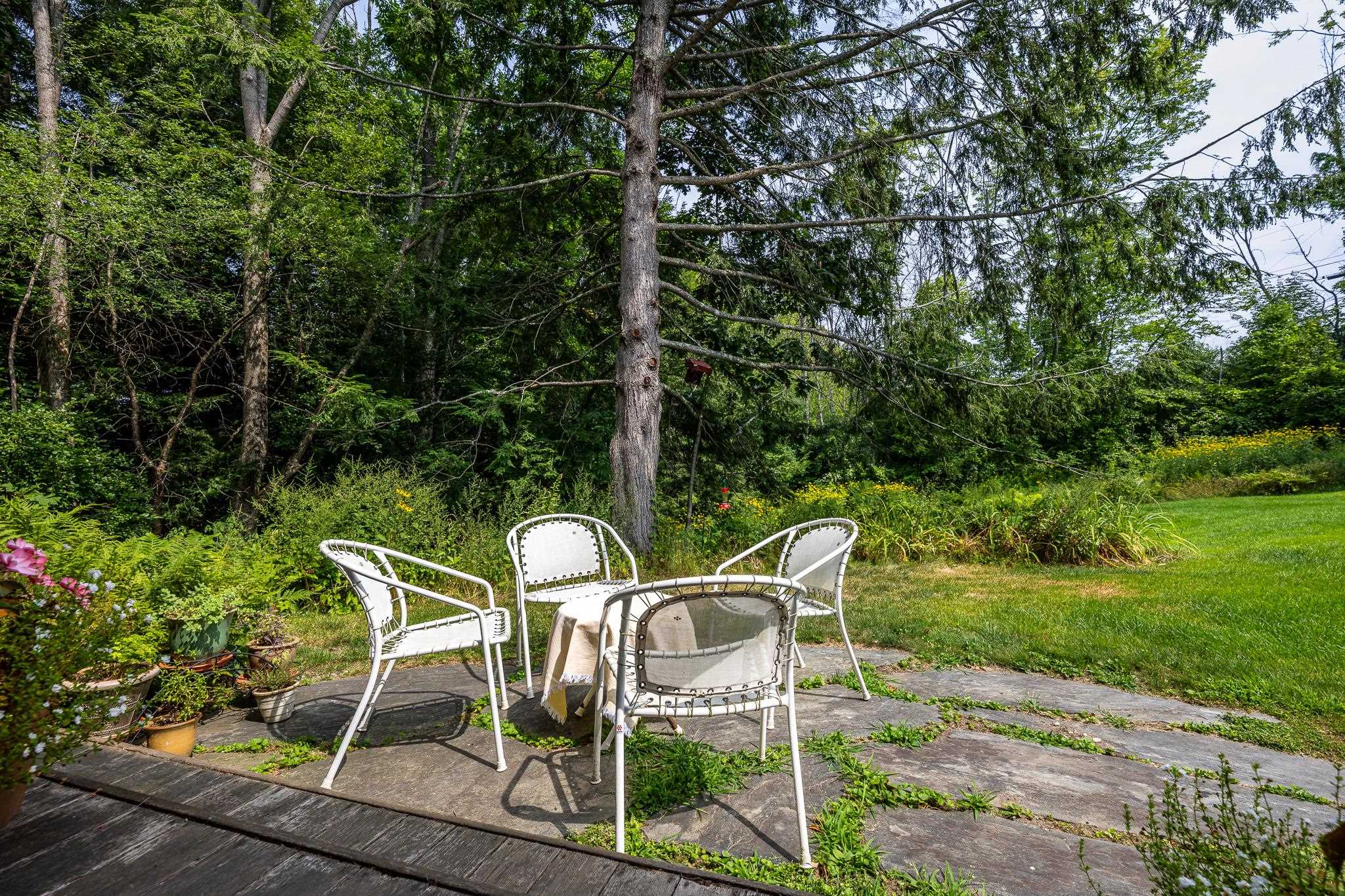 Lyme, New Hampshire, 03768, United States, 4 Bedrooms Bedrooms, ,2 BathroomsBathrooms,Residential,For Sale,1925252