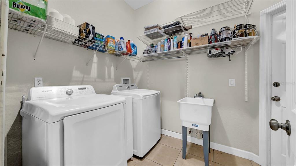 Largo, Florida, 33770, United States, 4 Bedrooms Bedrooms, ,3 BathroomsBathrooms,Residential,For Sale,1805644