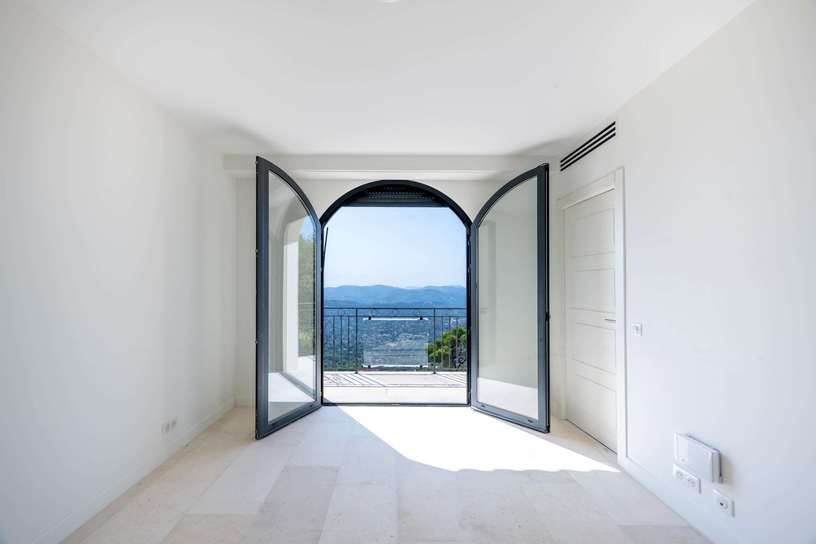 Spéracèdes contemporary villa with panoramic views over the French Riviera - 物件實景