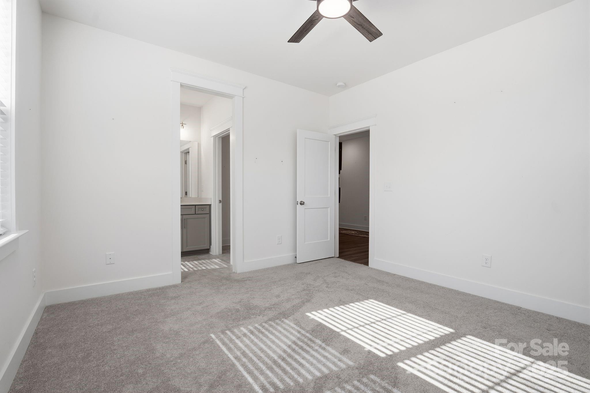 Huntersville, North Carolina, 28078, United States, 6 Bedrooms Bedrooms, ,5 BathroomsBathrooms,Residential,For Sale,1988370