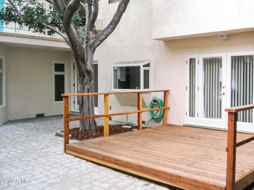 Los Angeles, California, 90066, United States, ,Residential,For Sale,1898424