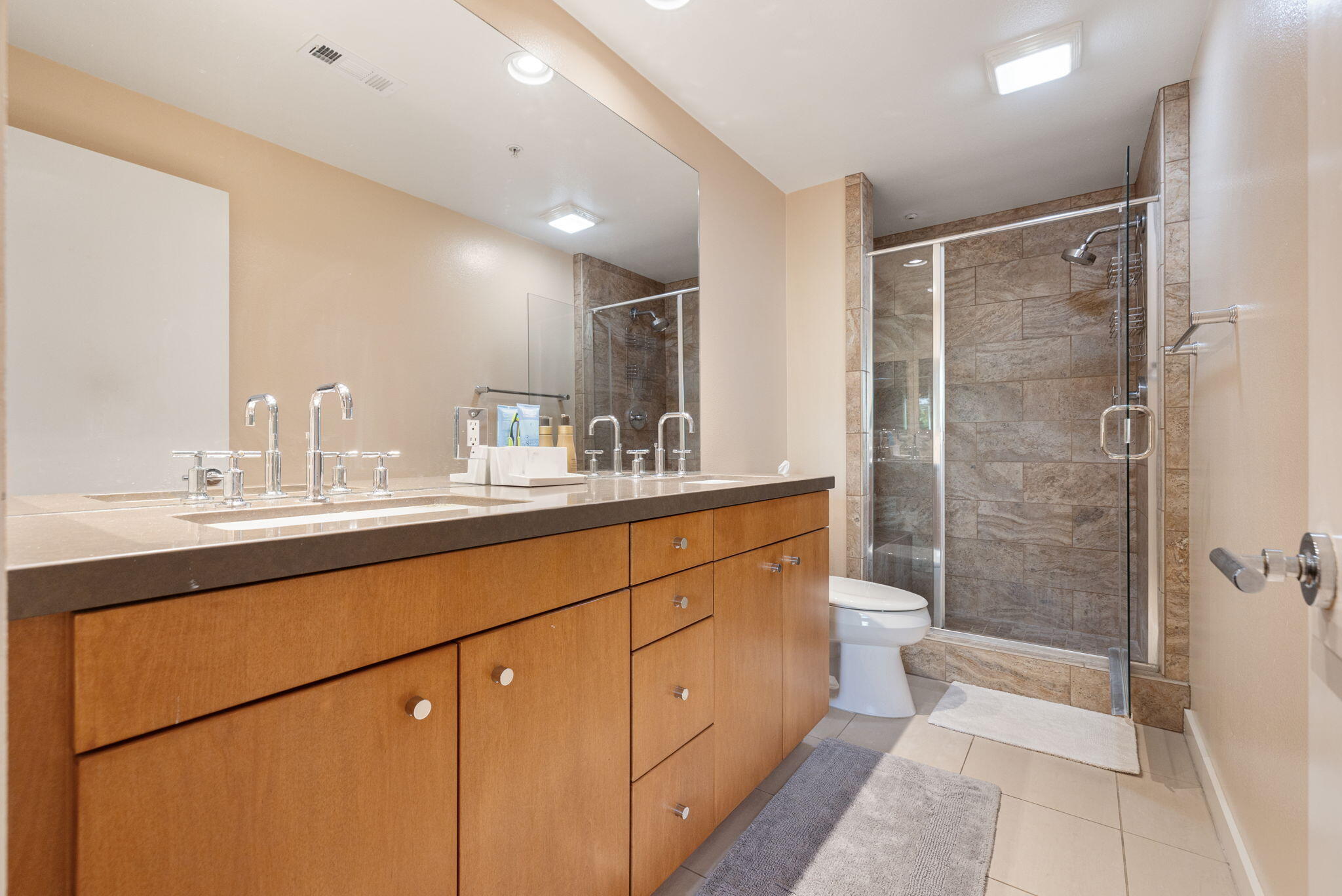 Palm Springs, California, 92264, United States, 2 Bedrooms Bedrooms, ,2 BathroomsBathrooms,Residential,For Sale,1901063