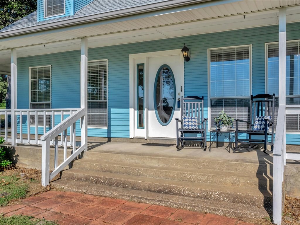 Huntington, Texas, 75949, United States, 4 Bedrooms Bedrooms, ,2 BathroomsBathrooms,Residential,For Sale,1975169