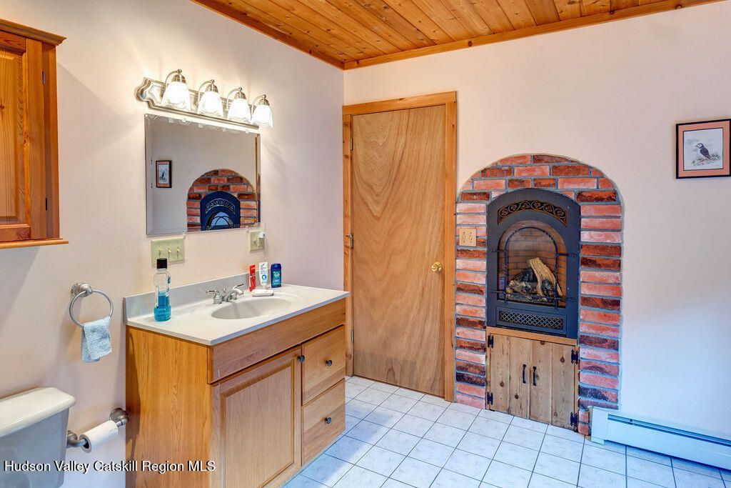 Highmount, New York, 12441, United States, 4 Bedrooms Bedrooms, ,3 BathroomsBathrooms,Residential,For Sale,1918667