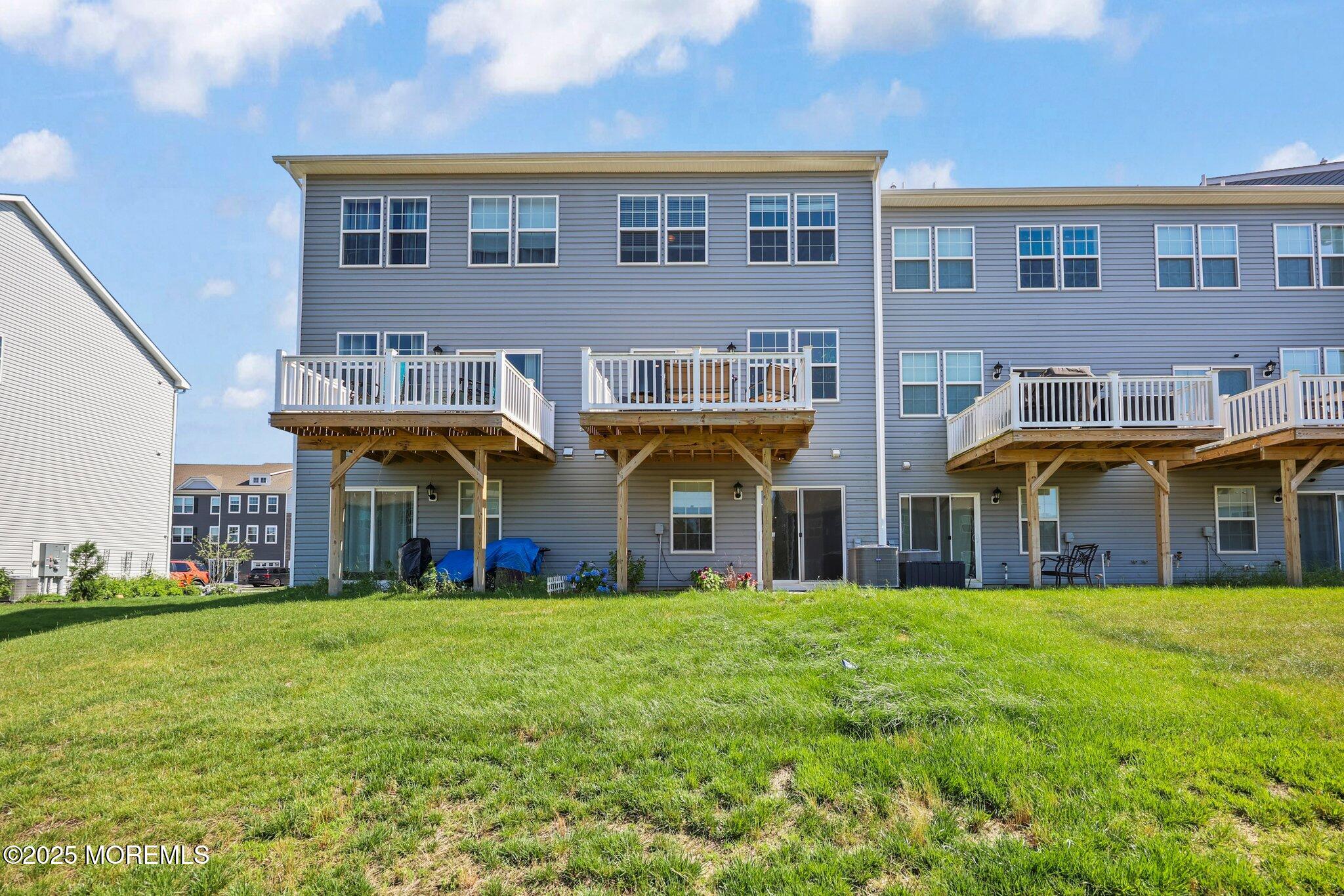 Jackson, New Jersey, 08527, United States, 3 Bedrooms Bedrooms, ,4 BathroomsBathrooms,Residential,For Sale,1979150