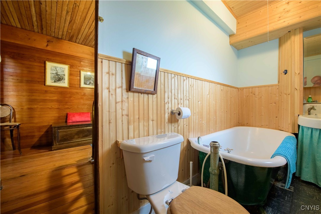 Richland, New York, 13142, United States, 4 Bedrooms Bedrooms, ,2 BathroomsBathrooms,Residential,For Sale,1835829