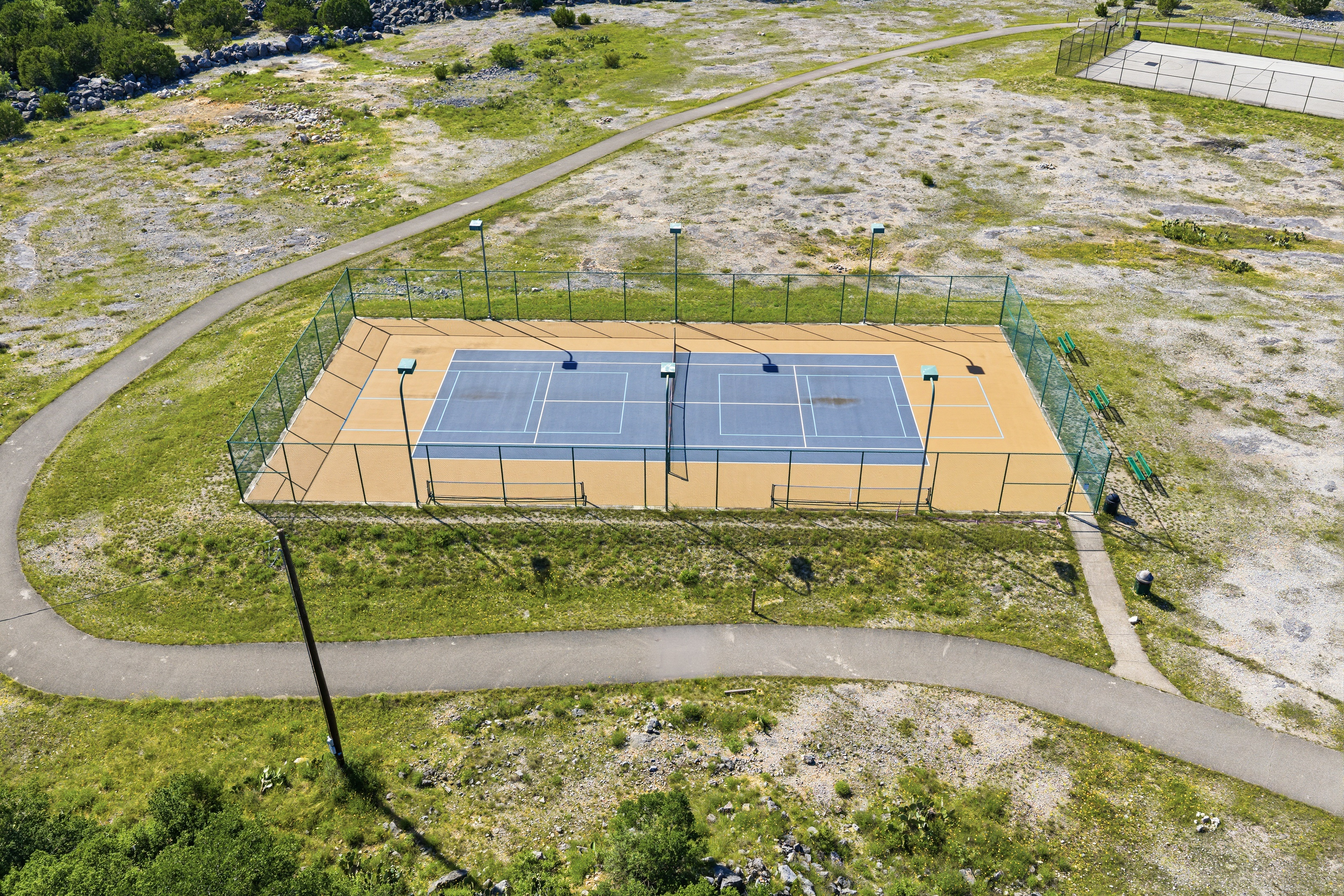  Stunning Custom Home with Expansive Outdoor Entertaining - 物件實景