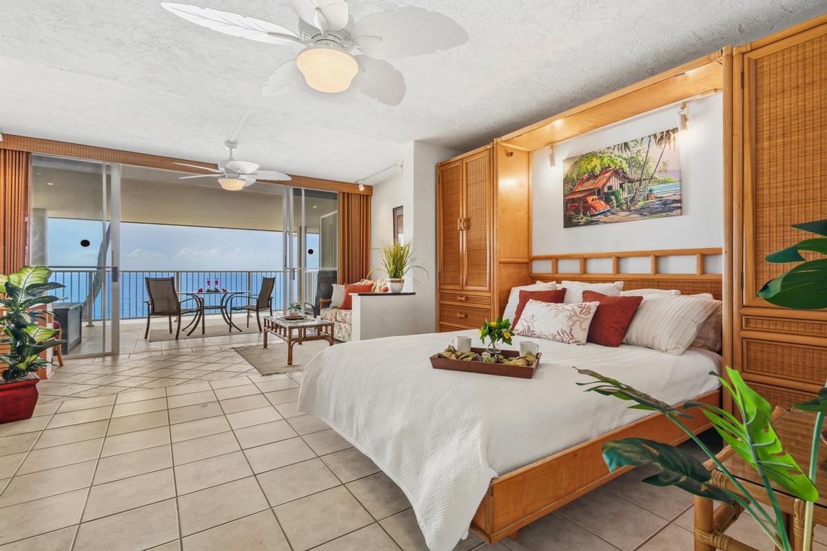 Kailua-Kona, Hawaii, 96740, United States, ,1 BathroomBathrooms,Residential,For Sale,1997056