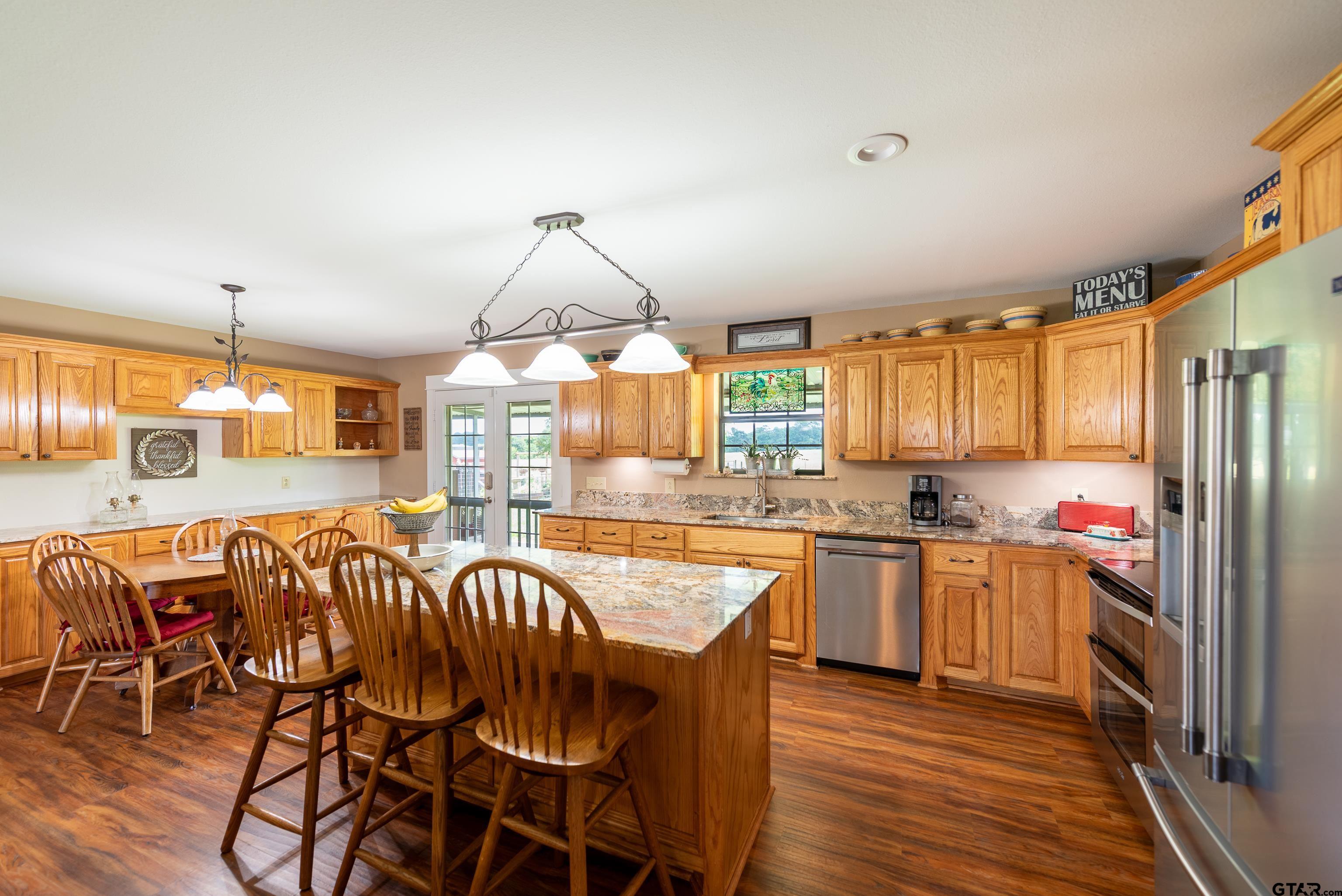 Naples, Texas, 75568, United States, 5 Bedrooms Bedrooms, ,4 BathroomsBathrooms,Residential,For Sale,1895043
