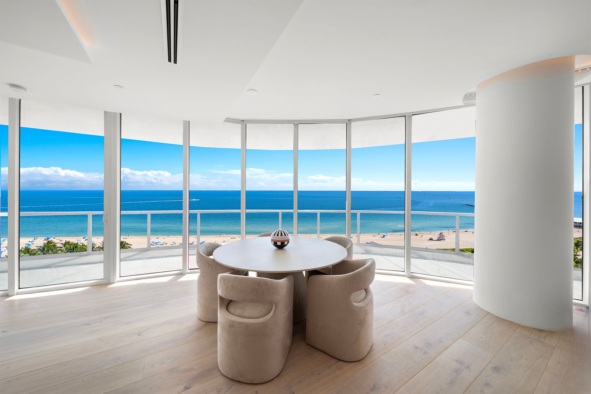  100 S Pointe Dr, Miami Beach, FL, 33139 - 物件實景